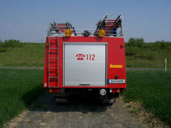 hinten.JPG (70752 Byte)
