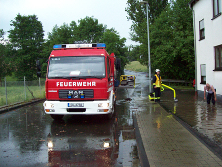 Titel_Unwetter_05-06-2011.jpg (214207 Byte)